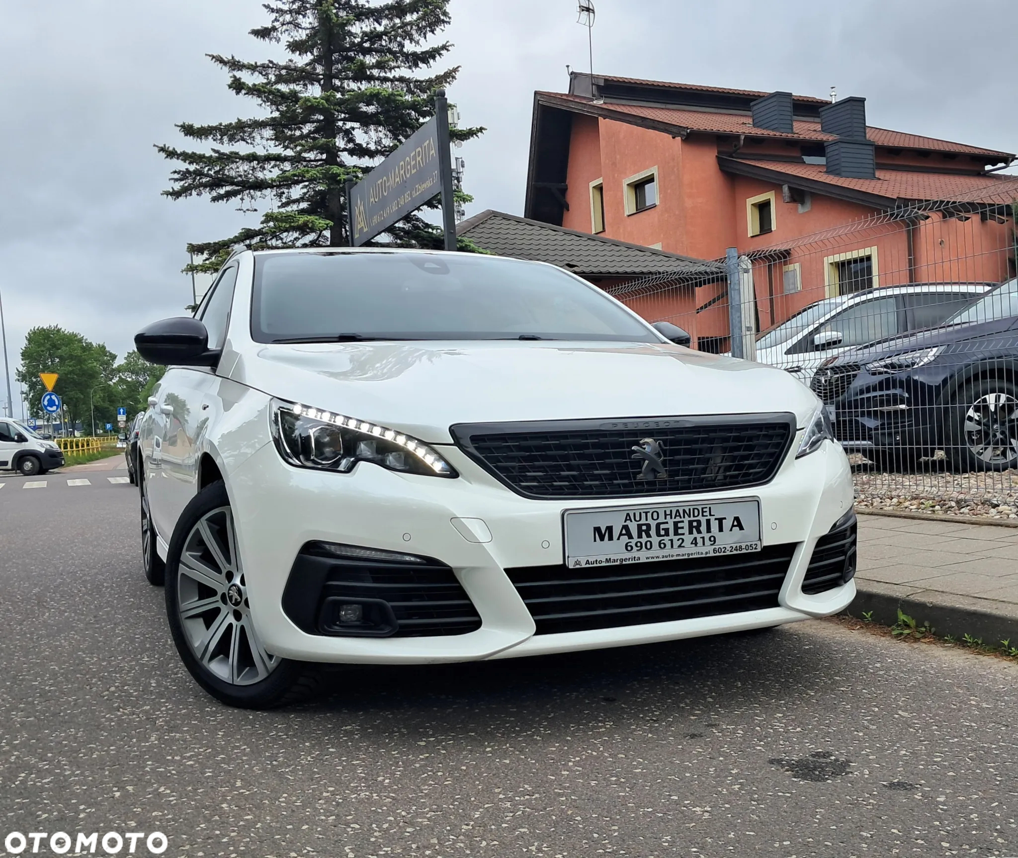 Peugeot 308 SW BlueHDi 130 EAT8 Stop & Start GT - 37