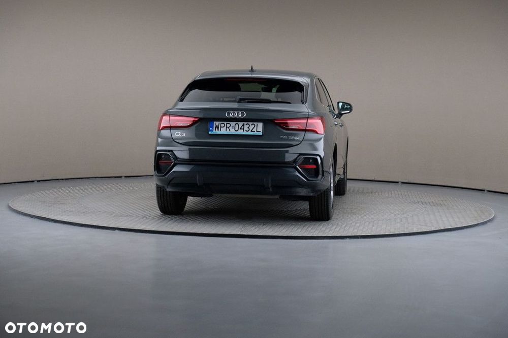 Audi Q3 Sportback - 5