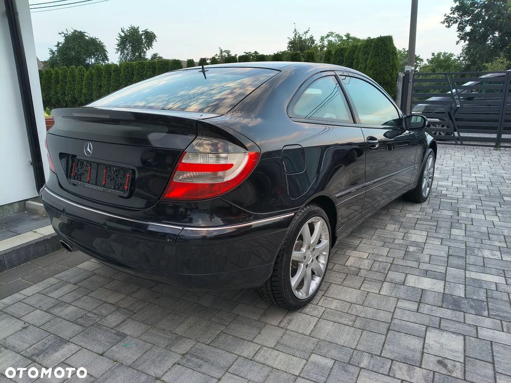 Mercedes-Benz Klasa C 180 Kompressor Sport Edition - 6