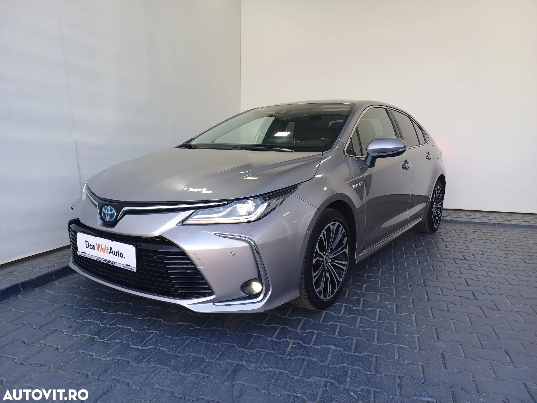 Toyota Corolla Sedan 1.8 HSD Dynamic - 1