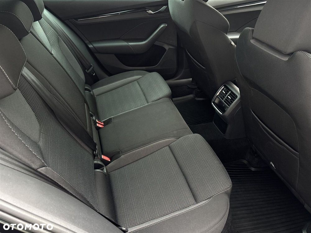Skoda Octavia 1.5 TSI e-Tec Ambition DSG - 10