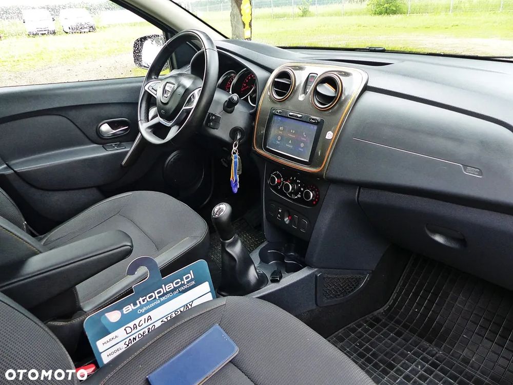 Dacia Sandero Stepway 0.9 TCe Laureate S&S - 24