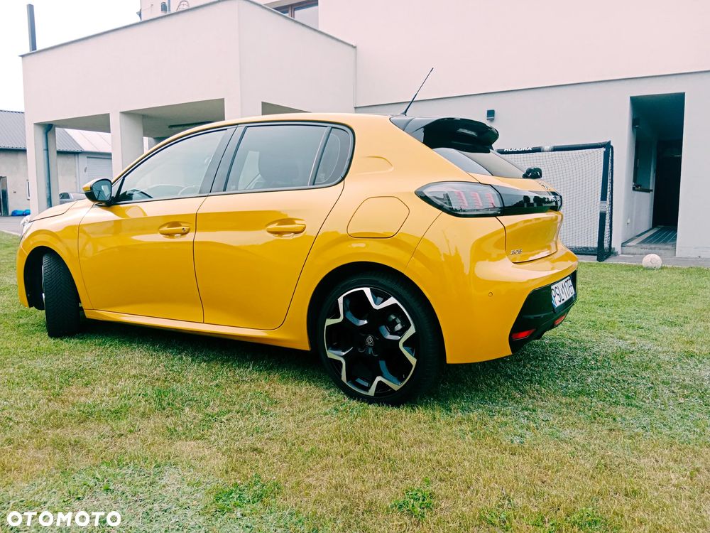 Peugeot 208 Benzin 100 Allure - 18