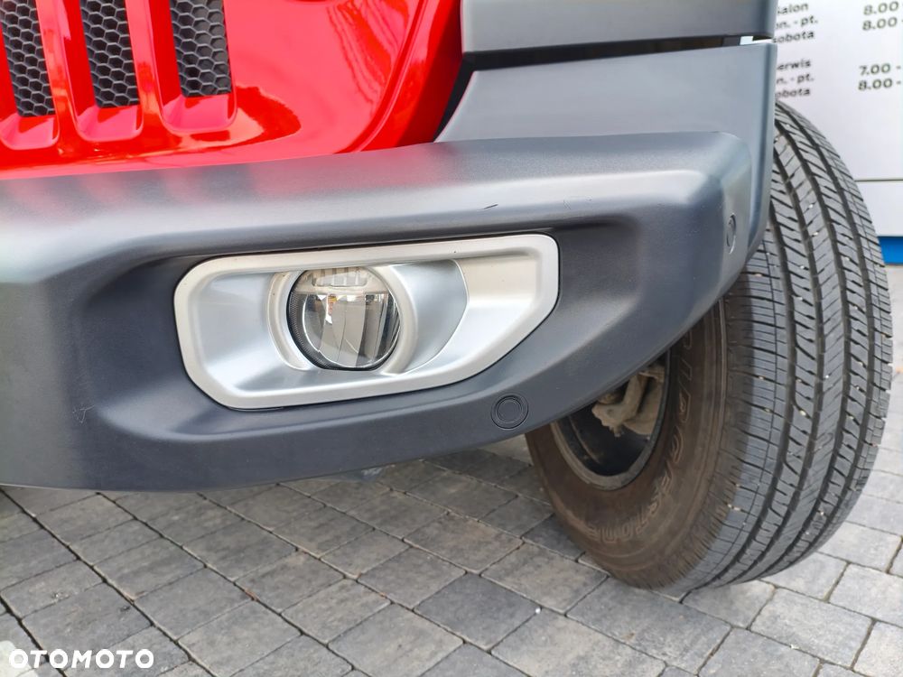 Jeep Wrangler Unlimited 2.2 CRD Sahara - 33