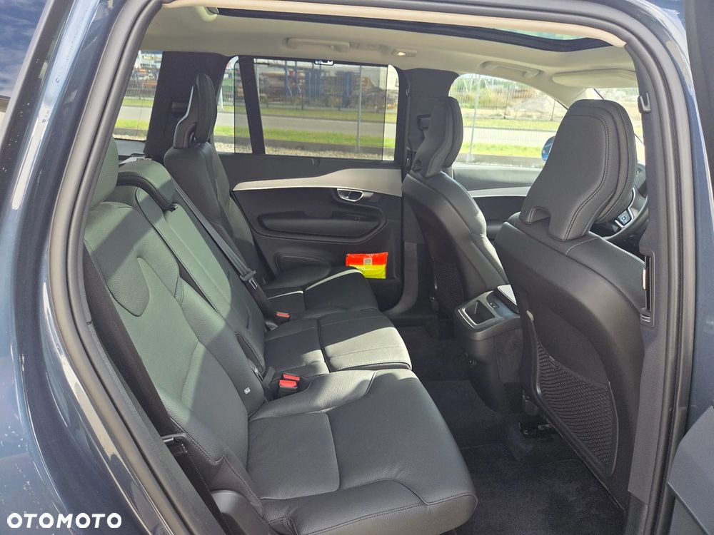 Volvo XC 90 B5 D AWD Plus Bright - 28