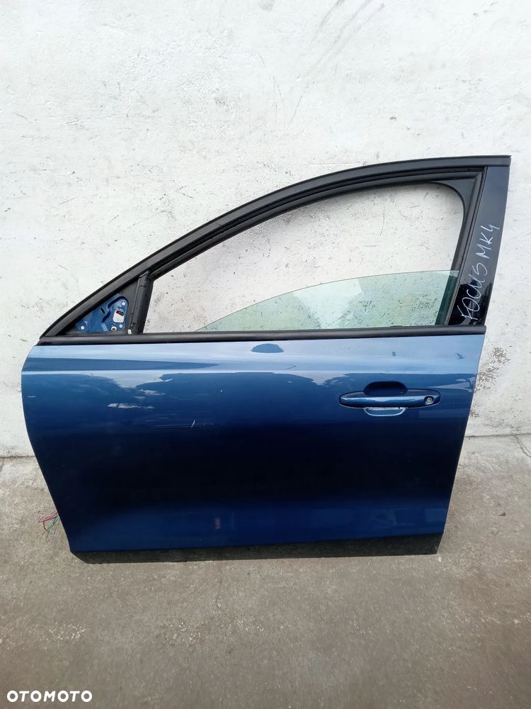 FORD FOCUS MK4 17- DRZWI PRZEDNIE PRZÓD
