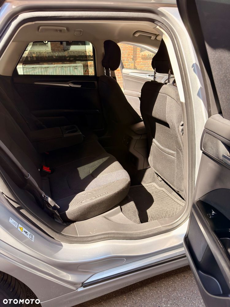 Ford Mondeo 2.0 TDCi STart-Stopp Titanium - 19