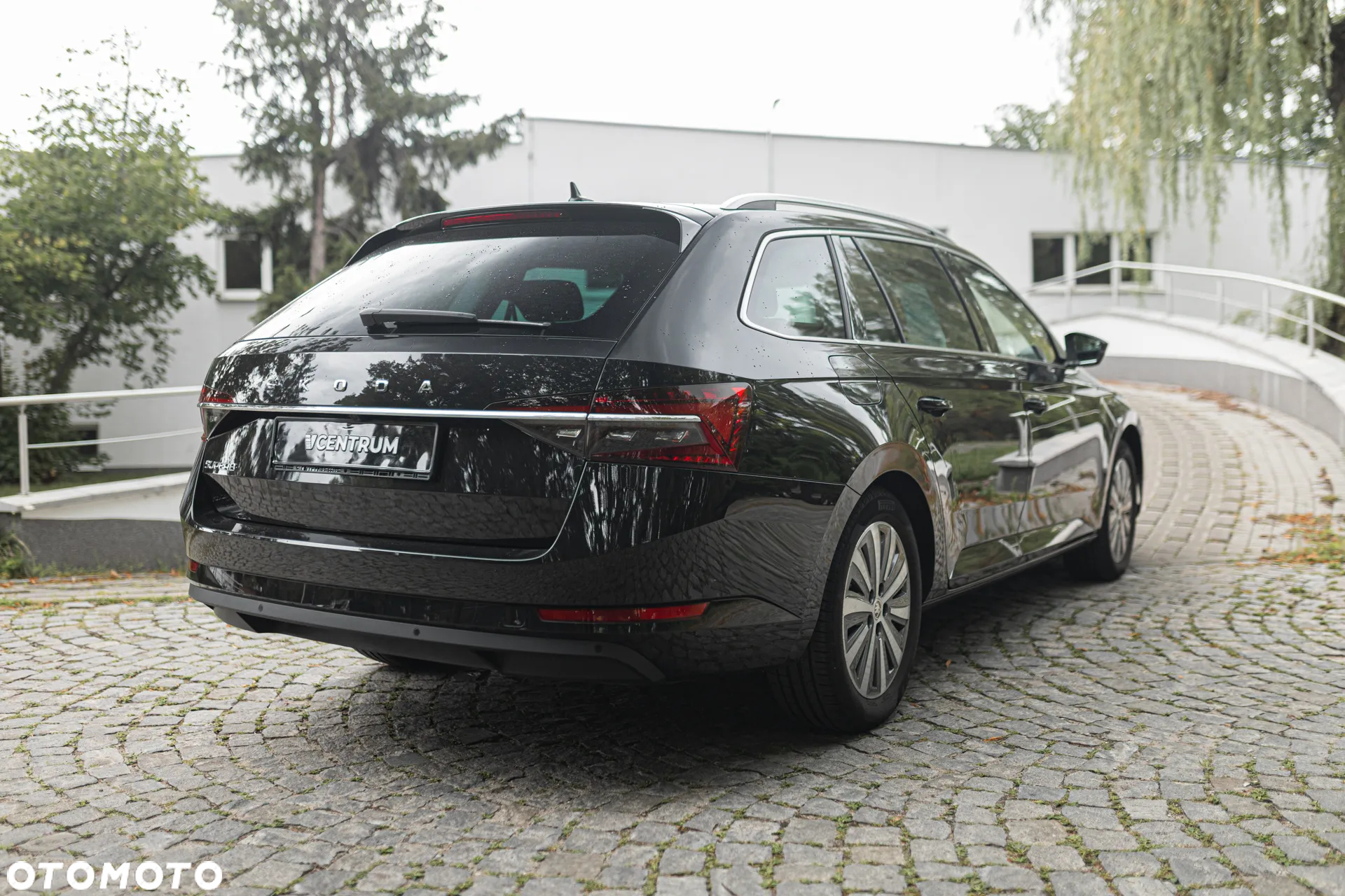 Skoda Superb 2.0 TDI SCR Style DSG - 8