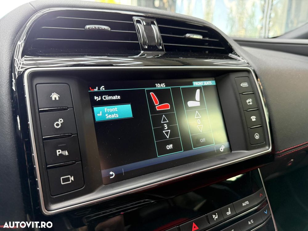 Jaguar XE 2.0 AWD R-Sport - 12