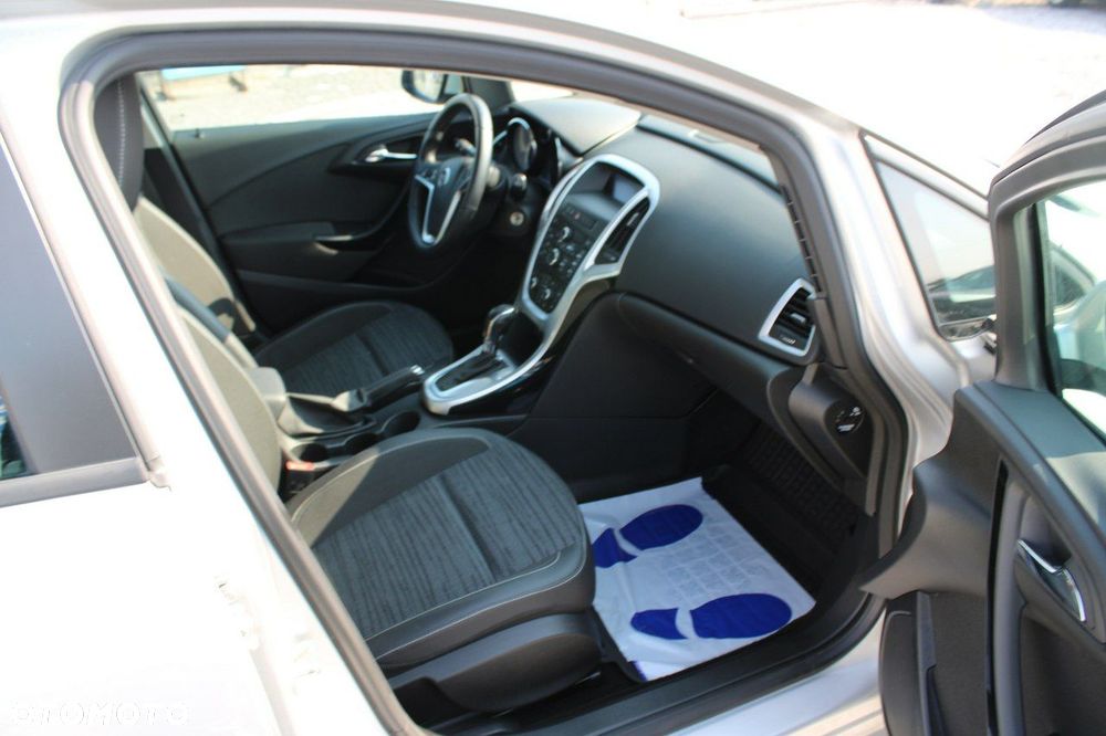 Opel Astra - 28
