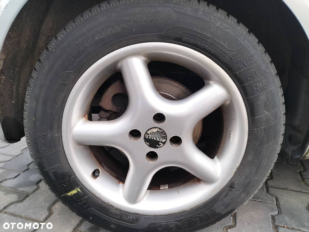KOŁA KOMPLET FELGI OPONY ZIMOWE 4X100 X16 FI60,1 205/60R16 RENAULT - 2