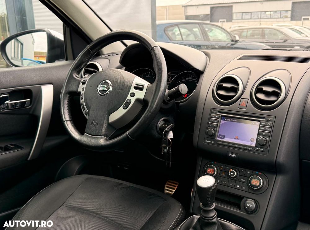 Nissan Qashqai 1.5 dCi DPF 360 - 17