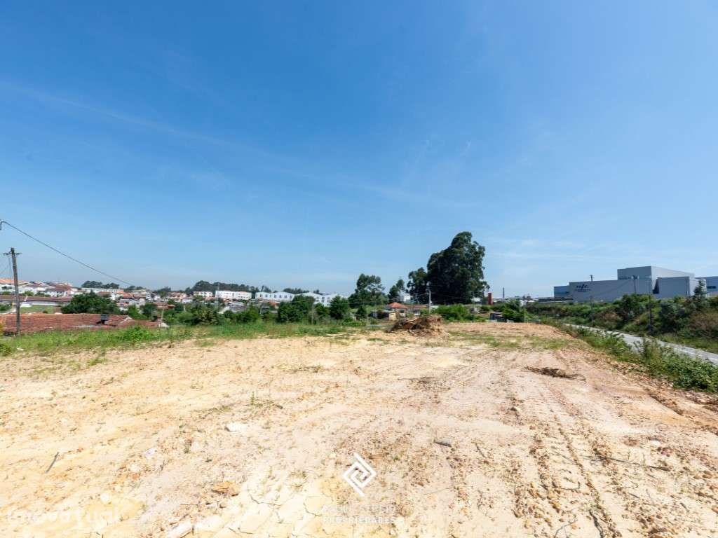 Terreno Industrial com Projeto Aprovado em Vila Nova de Gaia - Próx... - Grande imagem: 5/7