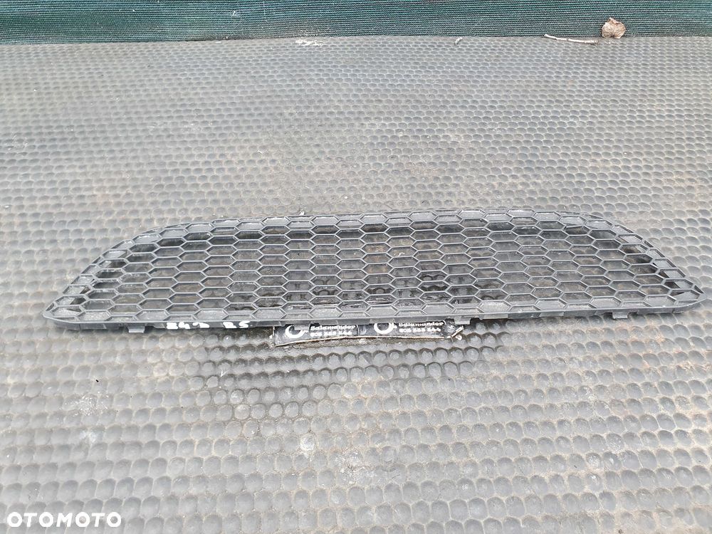 Kratka 7128613 7128614 7906809 Atrapa Nerki Nerka Gril Atrapka Zderzaka Przód M-Pakiet BMW 1 E81 E87 LCI Lift - 35