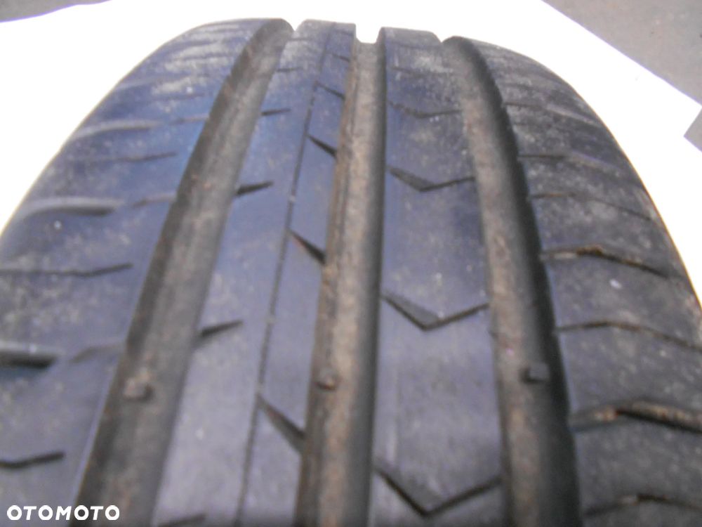 OPONA POJEDYNKA 185/65R15 CONTINENTAL CONTI PREMIUM CONTACT 5 DOT 0420 8.3MM - 2