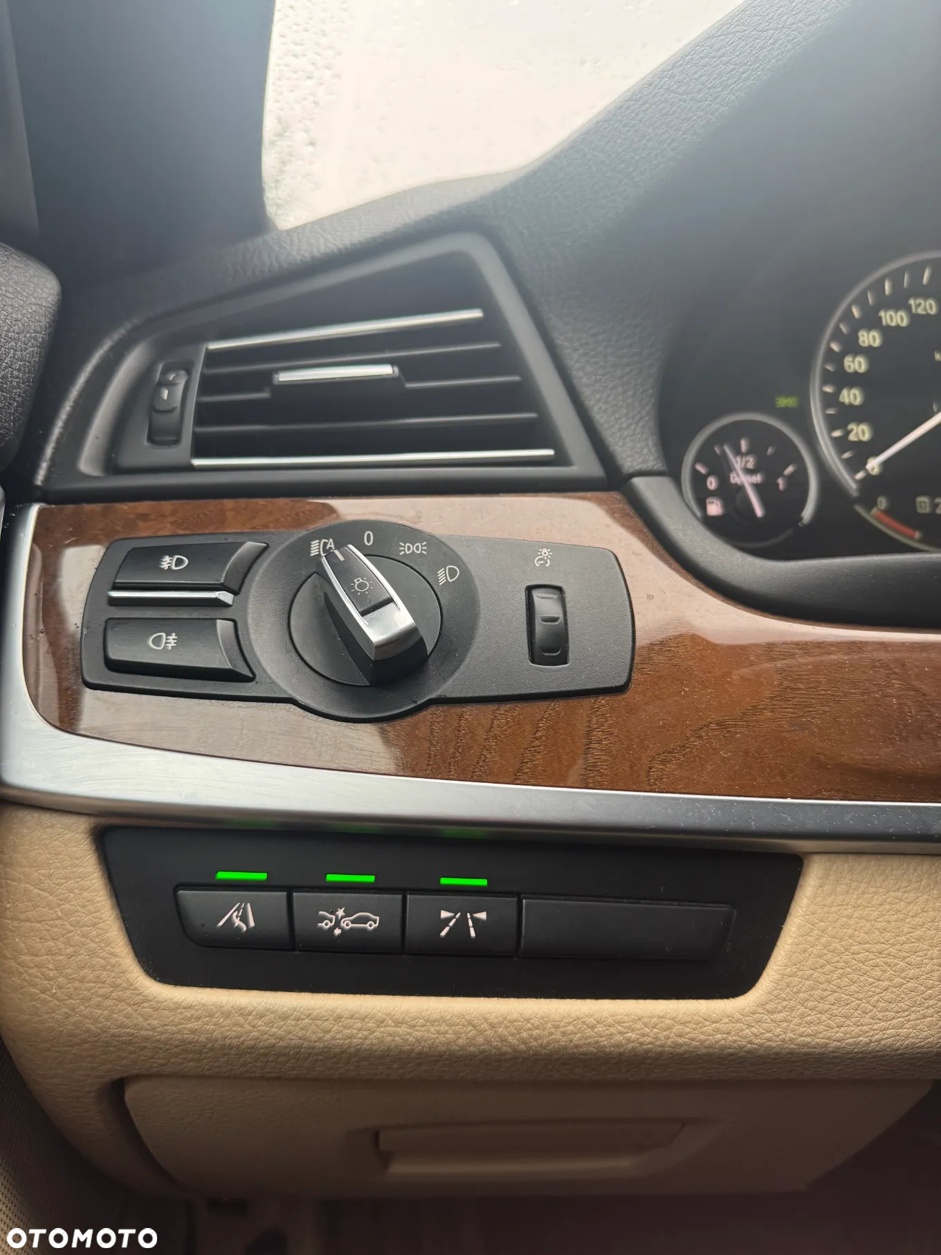 BMW Seria 5 530d xDrive - 27