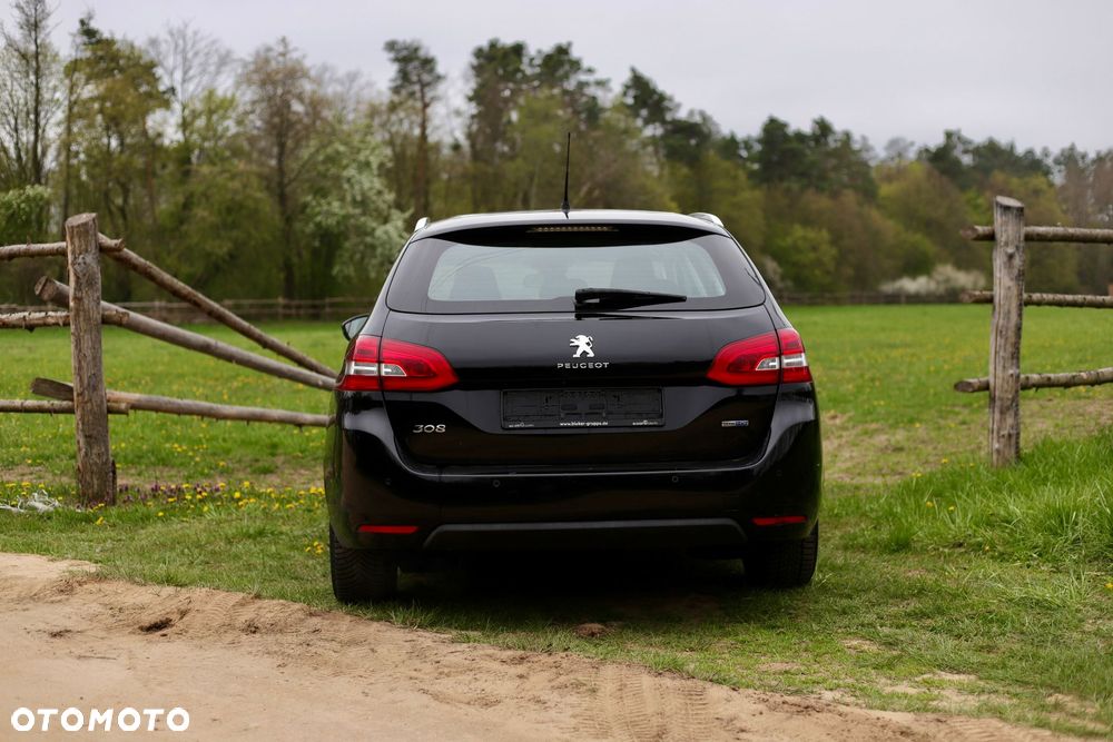 Peugeot 308 BlueHDi 120 EAT6 Stop & Start Active Business-Paket - 15