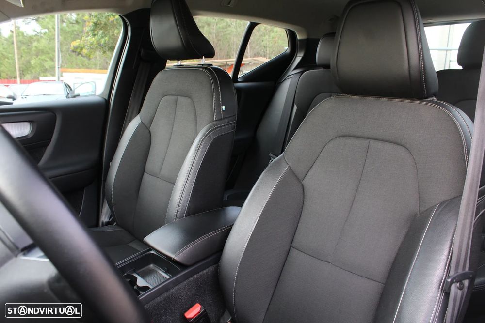 Volvo XC 40 2.0 D3 Momentum Plus - 11