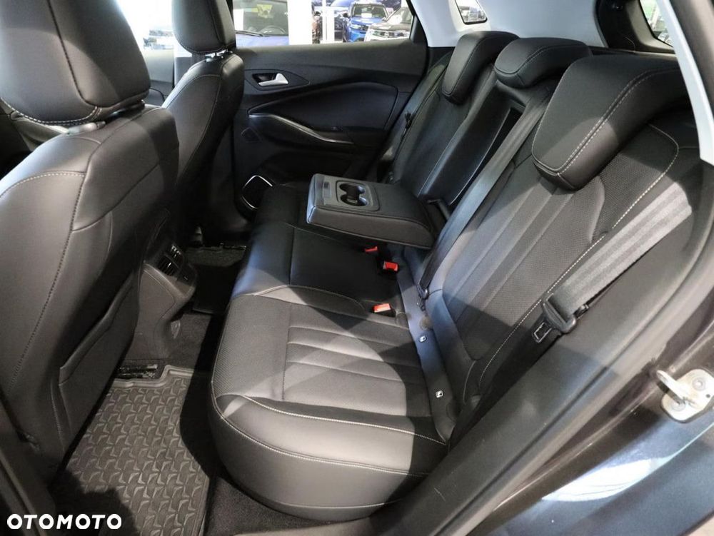 Opel Grandland X Plug-in-Hybrid4 1.6 DI Start/Stop Ultimate - 26