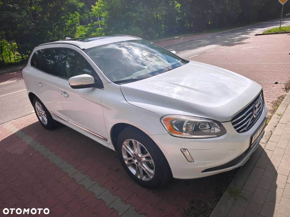 Volvo XC 60 T5 Powershift Momentum - 1