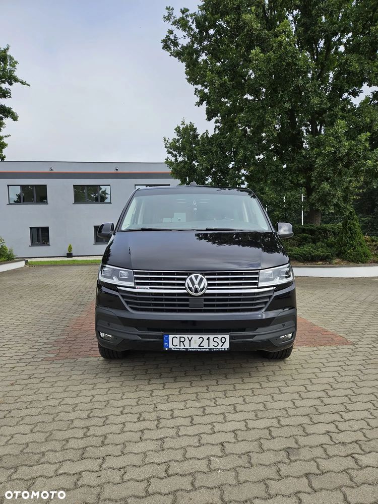 Volkswagen Caravelle - 1
