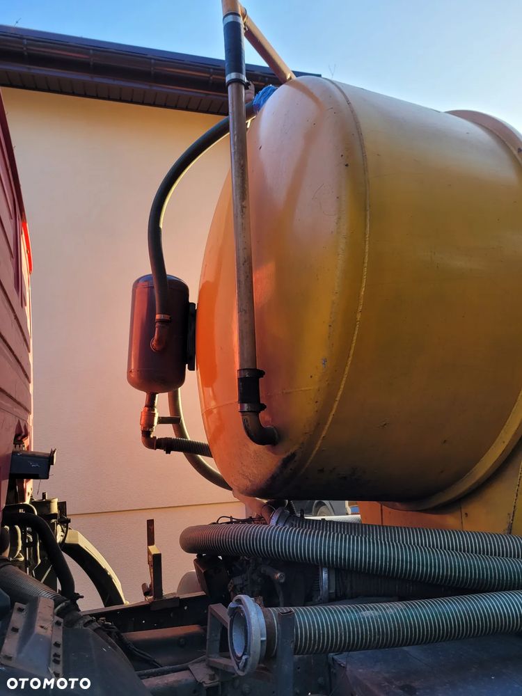 Mercedes-Benz SK1824 - 7