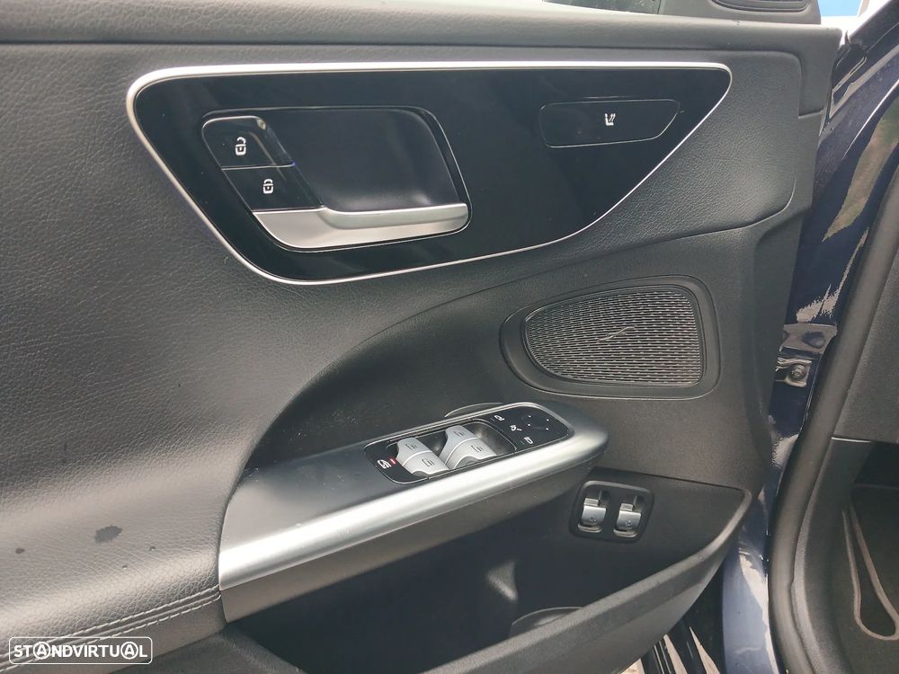Mercedes-Benz C 300 e Avantgarde - 18