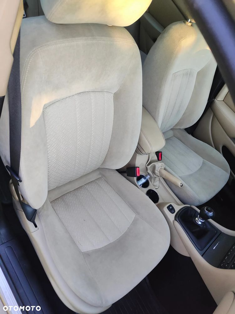 Jaguar X-Type 2.0 D Executive - 10