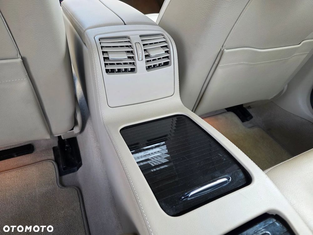 Mercedes-Benz CLS 250 CDI BlueEff - 24