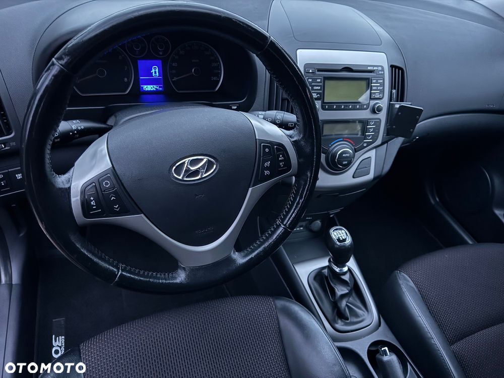 Hyundai i30 i30cw 1.4 FIFA WM Edition - 12