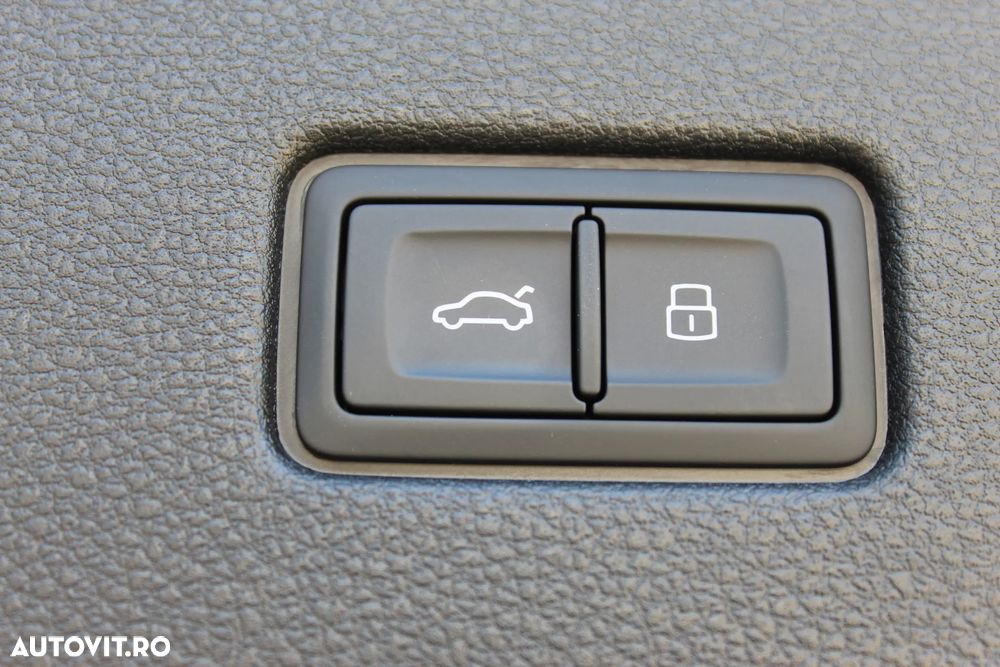 Audi Q8 55 TFSI quattro Tiptronic MHEV - 39