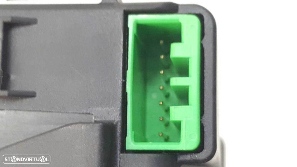 CÂMERA DE VISTA FRONTAL FORD FOCUS LIM. TREND + - 5