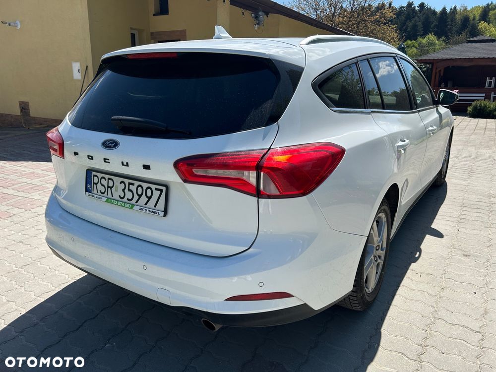 Ford Focus 1.5 EcoBlue Start-Stopp-System COOL&CONNECT DESIGN - 4