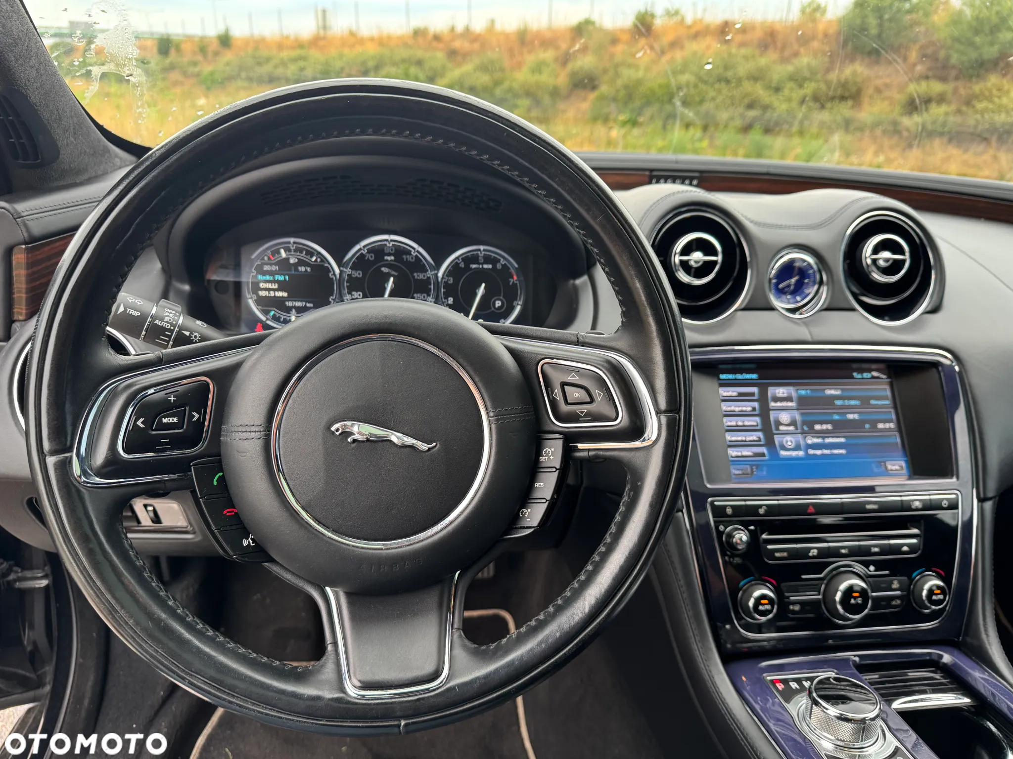 Jaguar XJ 5.0 V8 Portfolio - 30