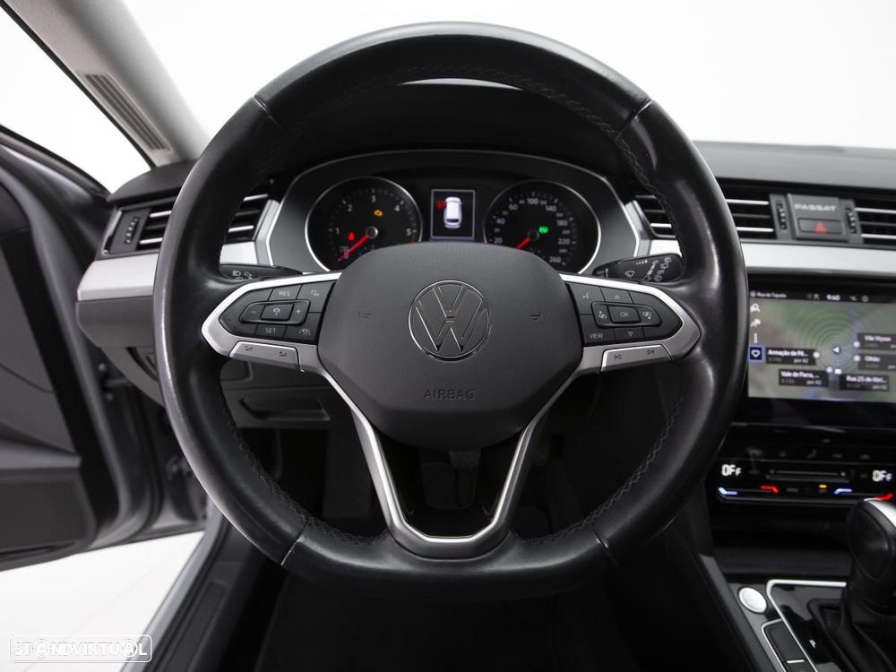 Volkswagen Passat Variant 2.0 TDI Business DSG — fotografia 14