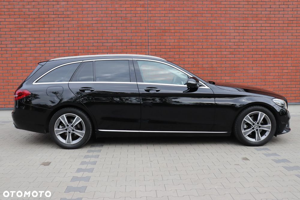Mercedes-Benz Klasa C 220 d 9G-TRONIC Edition 19 - 18