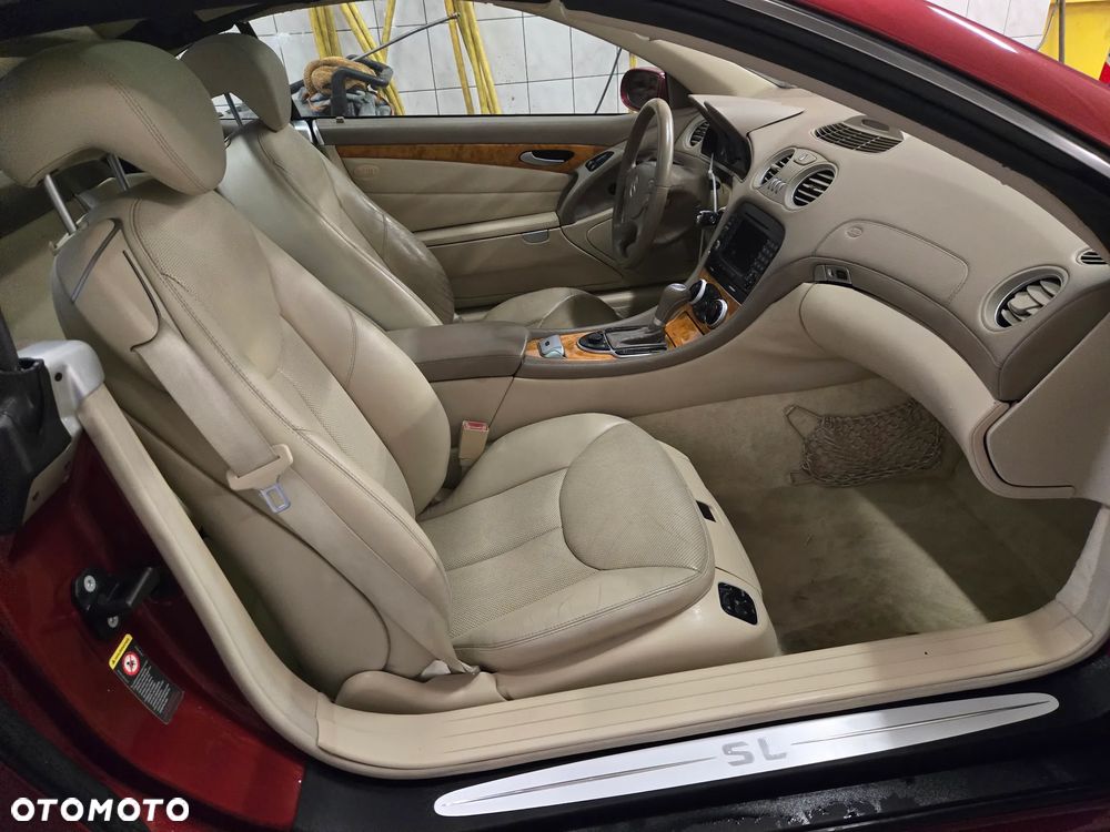 Mercedes-Benz SL 500 7G-TRONIC - 17