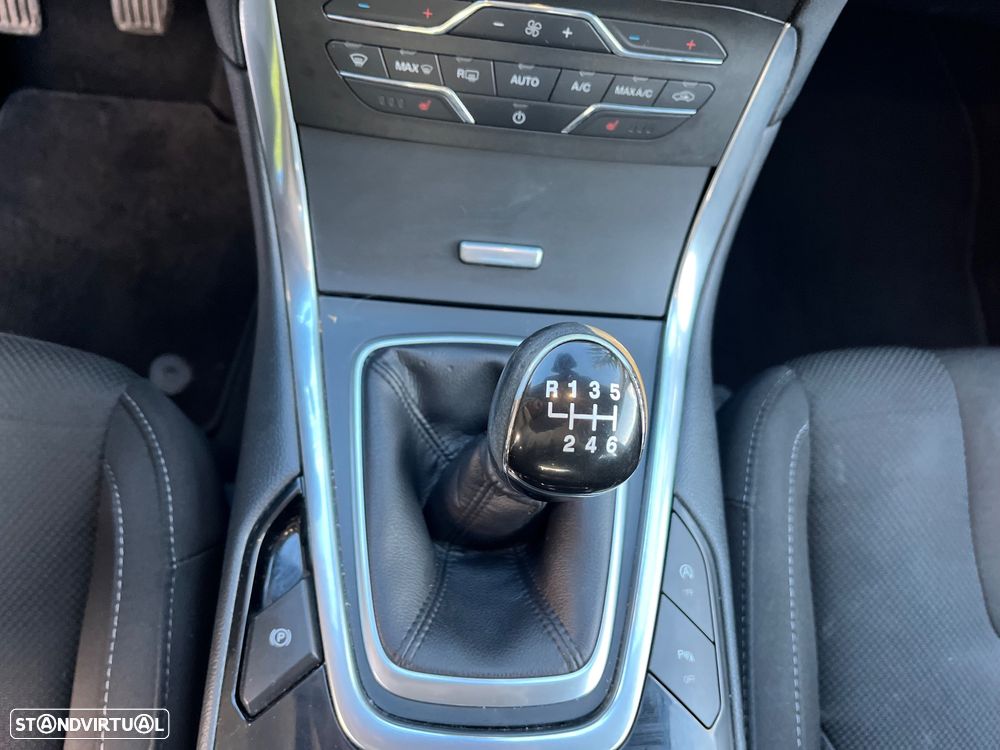 Ford S-Max 2.0 TDCi Titanium - 32