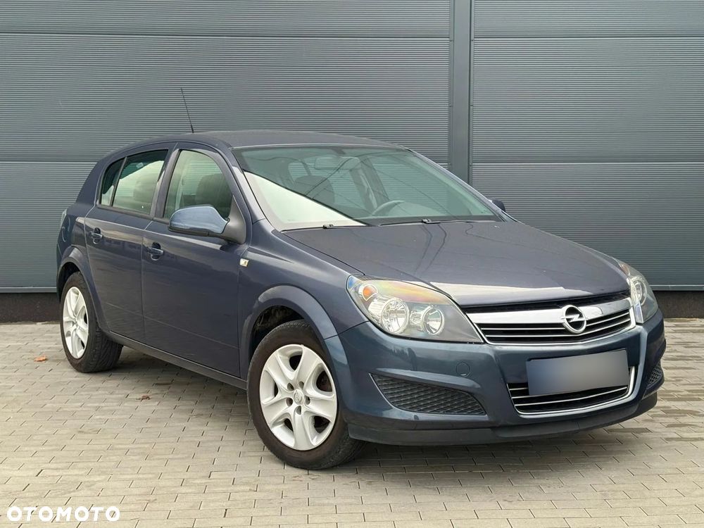 Opel Astra - 1
