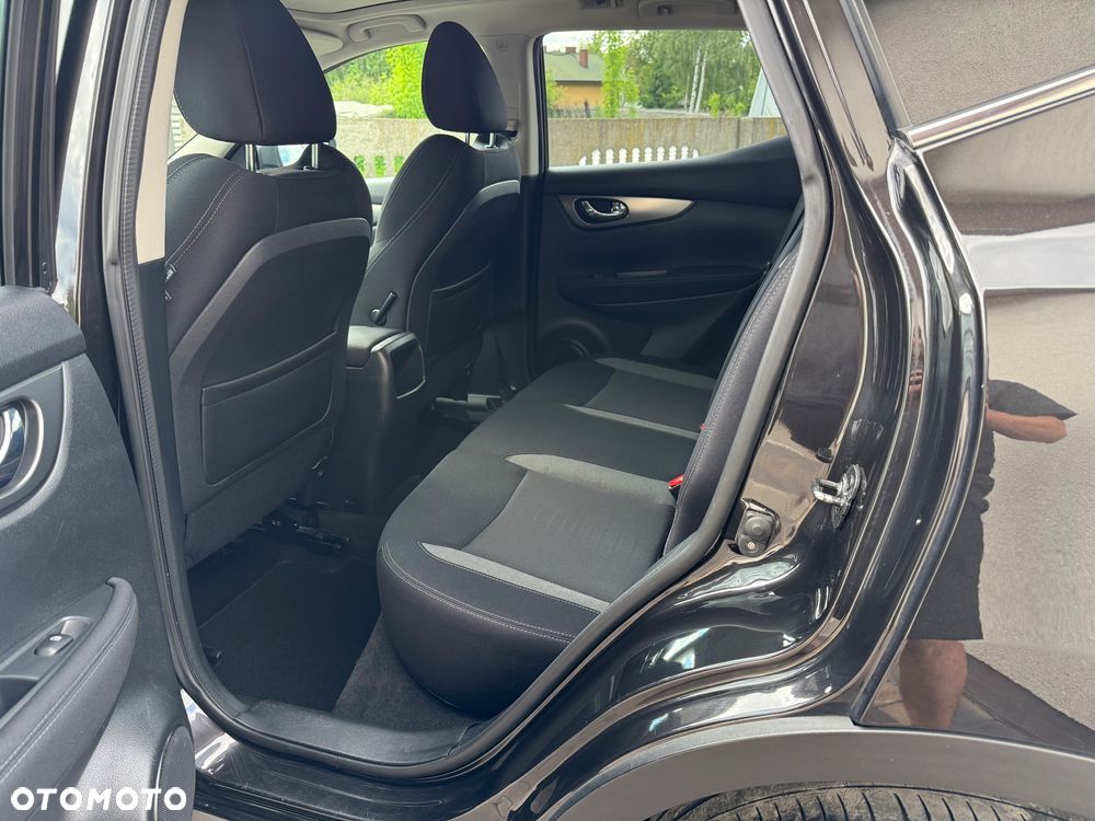 Nissan Qashqai 1.6 DIG-T N-Connecta - 18