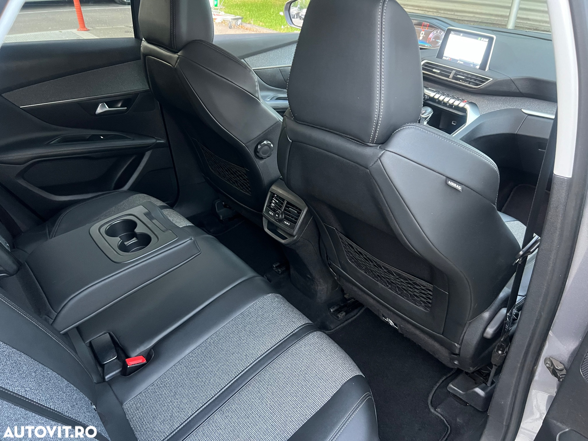 Peugeot 3008 1.2 PureTech 130 BVM6 Allure Pack - 11