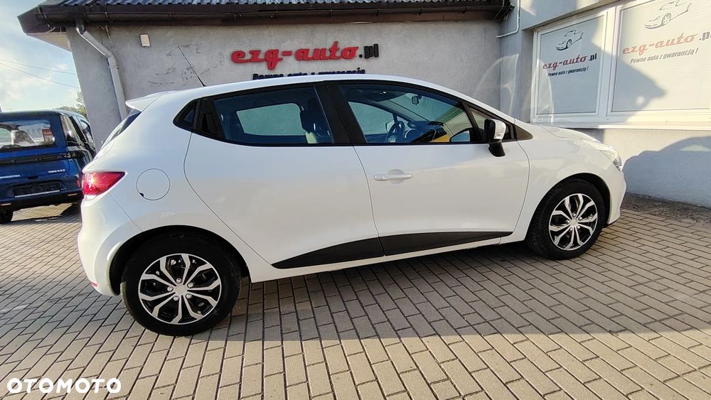 Renault Clio 1.2 16V Alize - 9