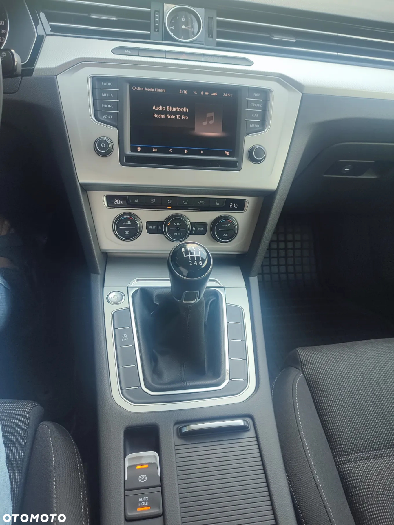 Volkswagen Passat 2.0 TDI BMT Comfortline - 11