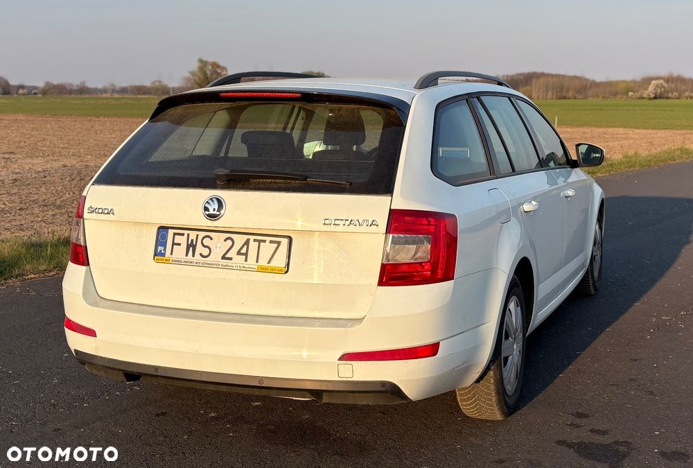 Skoda Octavia 1.6 TDI Style - 4