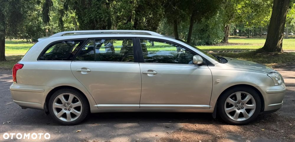 Toyota Avensis 2.0 VVT-i Automatik Executive - 3