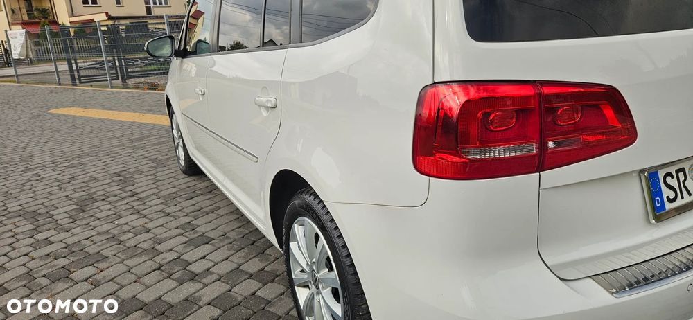 Volkswagen Touran 2.0 TDI DPF Highline DSG - 19