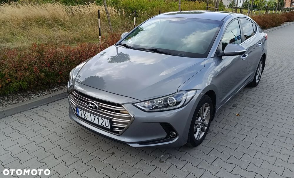 Hyundai Elantra 1.6 Comfort - 1