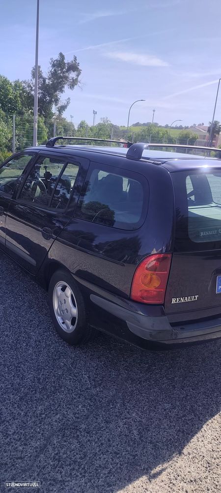 Renault Mégane Break 1.4 16V RXE AC - 6