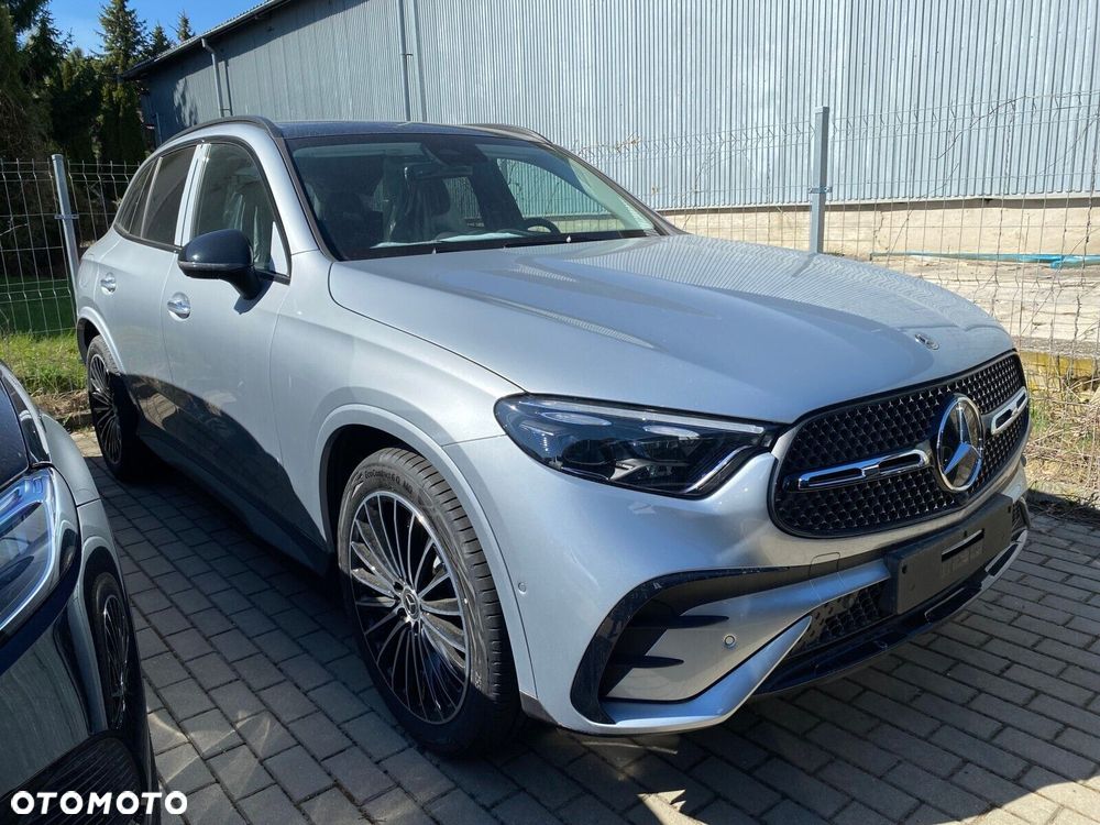 Mercedes-Benz GLC - 11