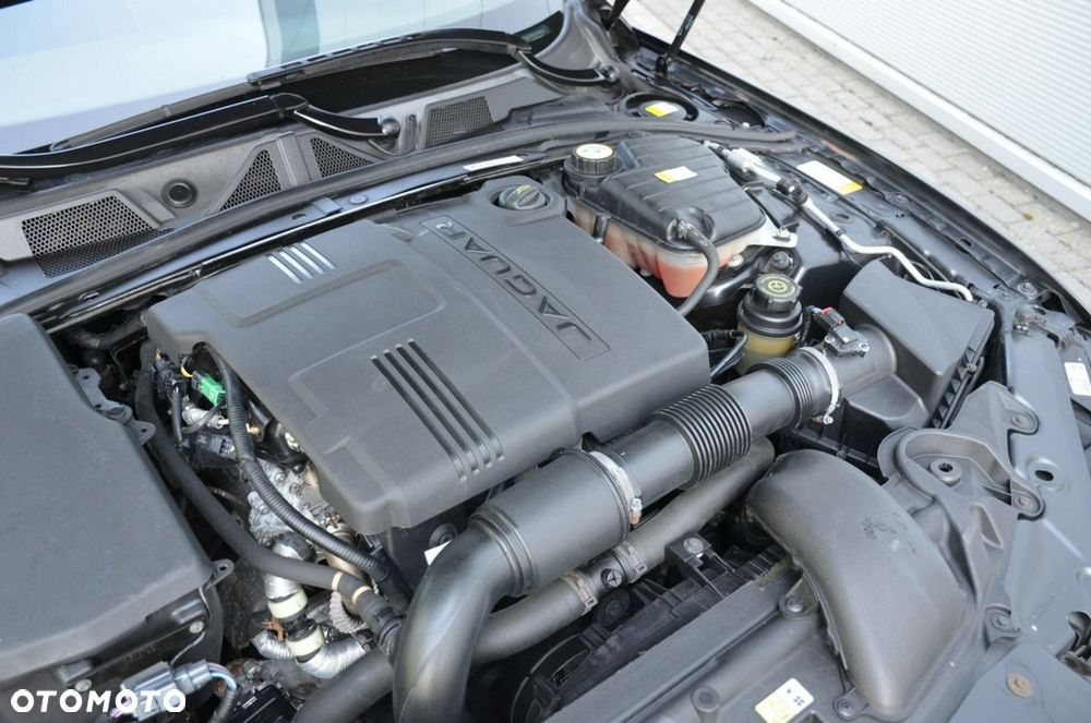 Jaguar XF - 17